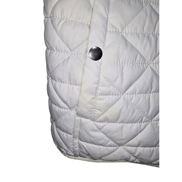 Free Country Womens Size SMALL White Reversible Puffer Quilted Gray Fur Zip Vest - Picture 4 of 6
